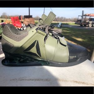 COPY - Reebok lifters